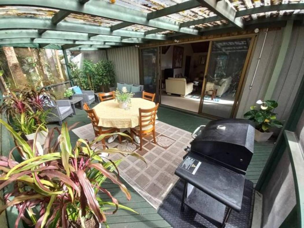 Lake Russell Retreat Emerald Beach Exterior photo